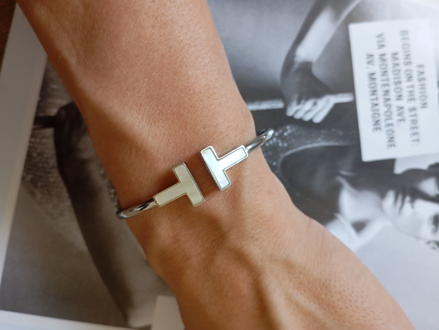 Bracciale T